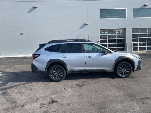 Used 2024 Subaru Outback Onyx Edition AWD/4WD image 8