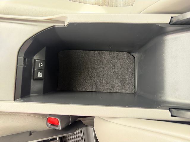 Used 2023 Toyota Camry SE FWD image 33