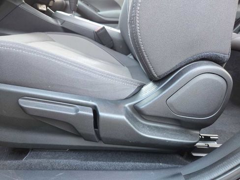 Used 2024 Subaru Crosstrek 2.0i image 17