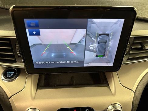 Certified 2023 Ford Explorer XLT w/ Equipment Group 202A AWD/4WD image 12