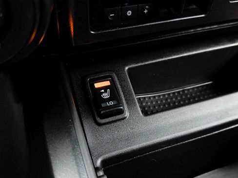 Used 2020 Nissan Titan PRO-4X w/ Pro-4x Convenience Package image 26