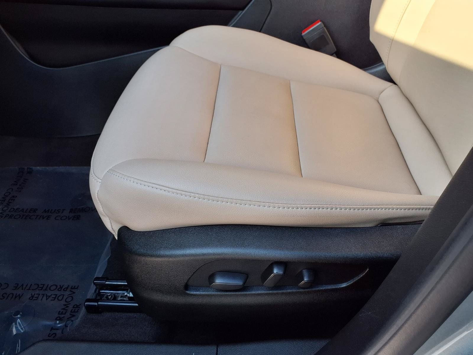 Used 2024 Cadillac XT4 Luxury FWD image 22