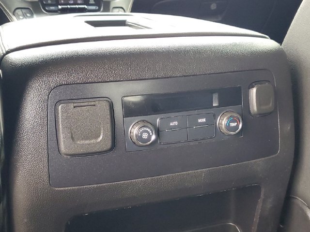Certified 2019 GMC Yukon SLT AWD/4WD image 14