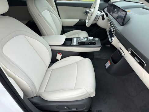 New 2026 Genesis GV60 RWD image 13