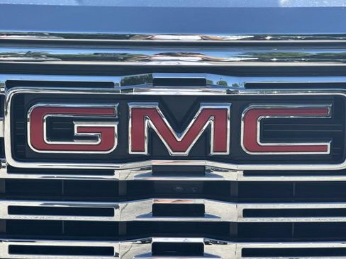 Used 2024 GMC Sierra 1500 Denali w/ Denali Reserve Package AWD/4WD image 32