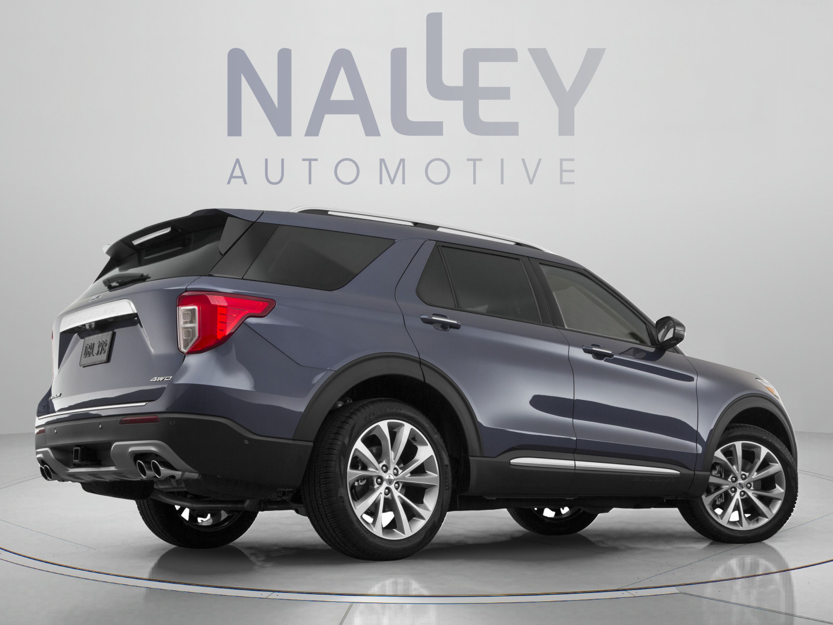 Used 2021 Ford Explorer Limited w/ Equipment Group 301A AWD/4WD image 5