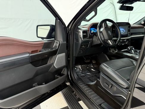 Used 2021 Ford F150 Lariat w/ Equipment Group 502A High image 31