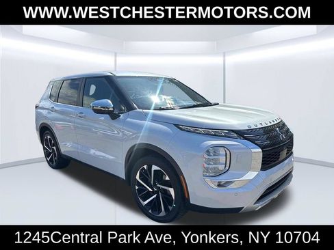 Used 2022 Mitsubishi Outlander SE AWD/4WD image 3
