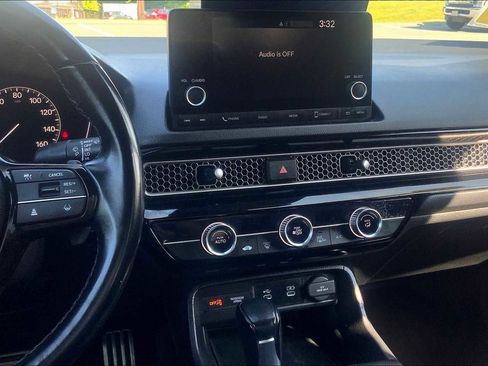 Used 2025 Honda Civic Sport image 6