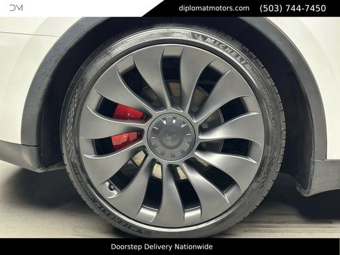 Used 2023 Tesla Model Y Performance image 35