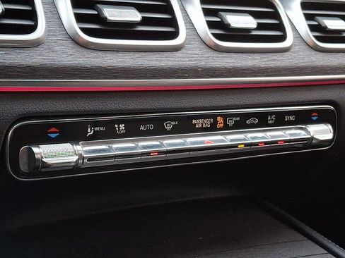 Used 2020 Mercedes-Benz GLE 350 4MATIC image 12