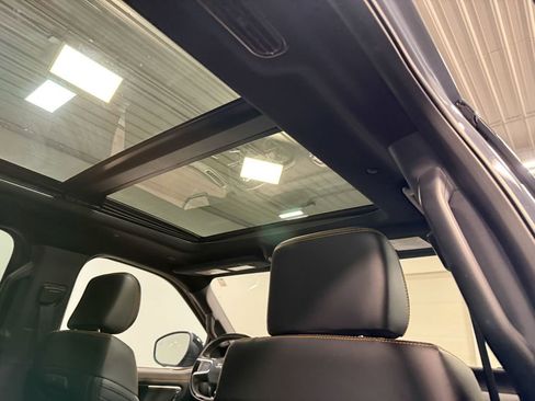 Used 2025 Ford Expedition Tremor image 17