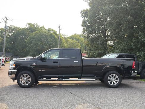 Used 2019 RAM 3500 Laramie AWD/4WD image 2