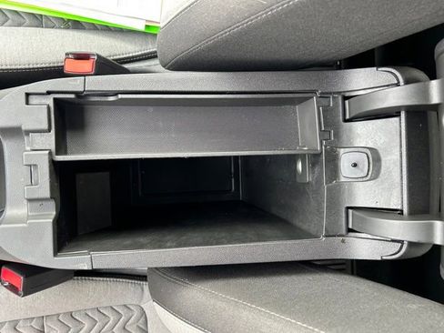 Used 2024 Chevrolet Equinox LT image 25