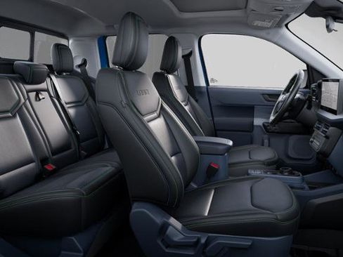 New 2025 Ford Maverick Lobo AWD/4WD image 46