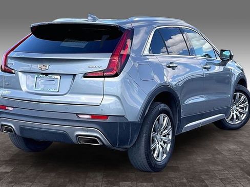 Used 2023 Cadillac XT4 Premium Luxury AWD/4WD image 2