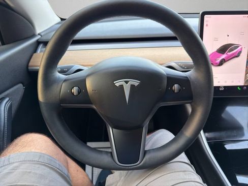 Used 2020 Tesla Model Y Long Range AWD/4WD image 14