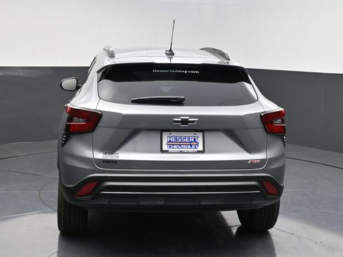 New 2026 Chevrolet Trax RS w/ Sunroof Package FWD image 6