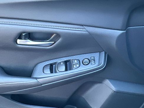 New 2025 Nissan Sentra SV image 20