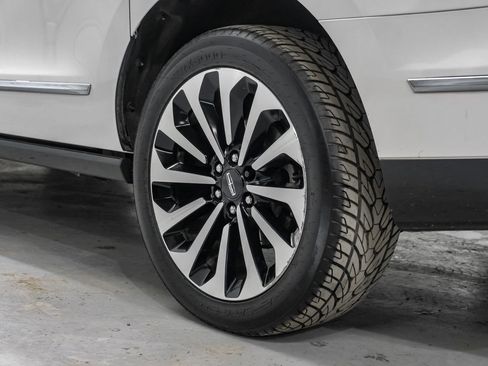 Used 2022 Lincoln Navigator L Reserve AWD/4WD image 67