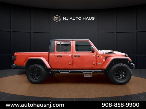 Used 2021 Jeep Gladiator Overland AWD/4WD image 4