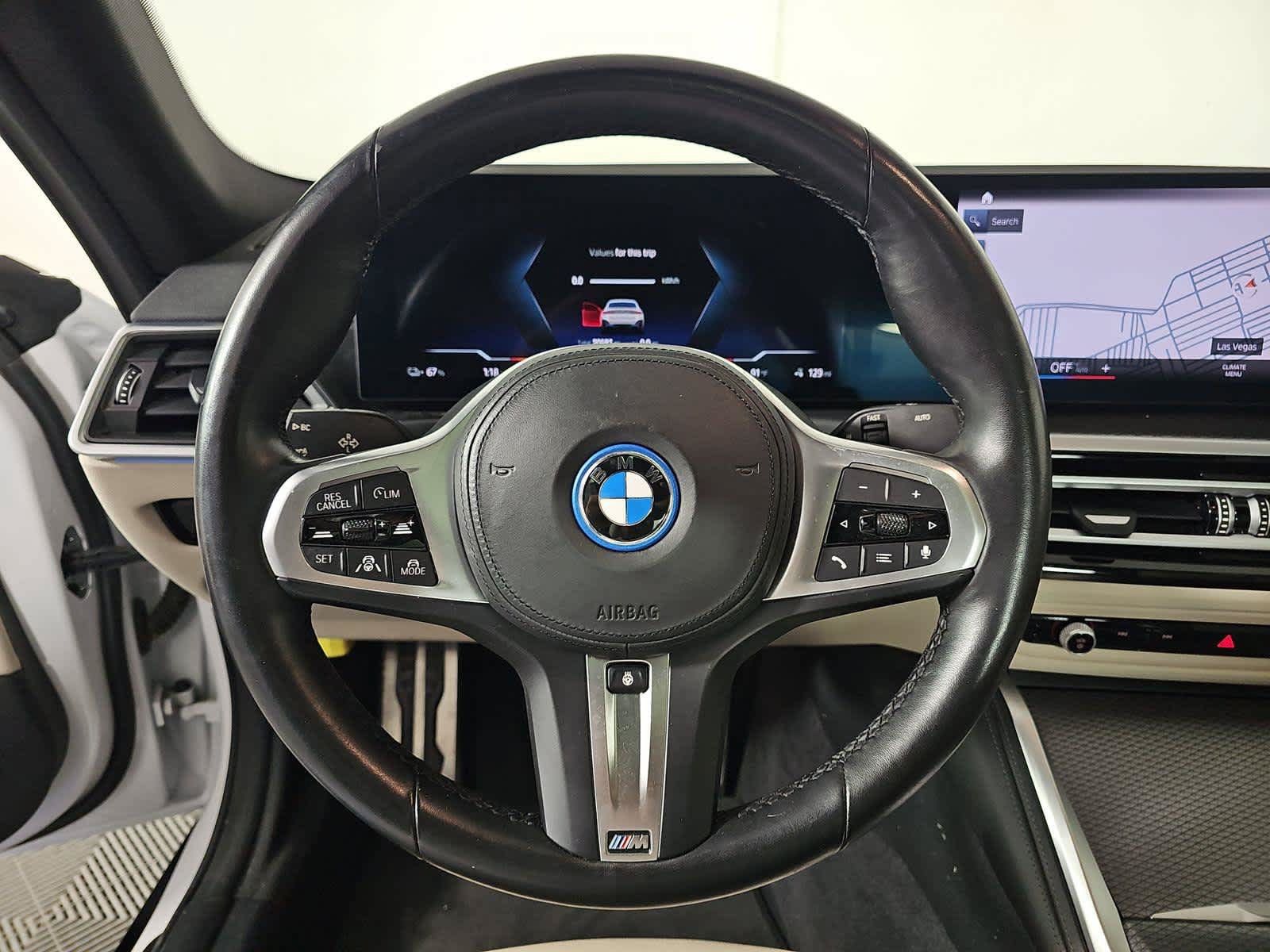 Used 2023 BMW i4 eDrive40 w/ M Sport Package RWD image 7