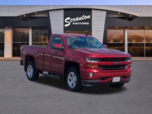 Certified 2018 Chevrolet Silverado 1500 LT w/ LT Convenience Package AWD/4WD image 7