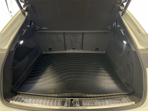 Certified 2025 Porsche Cayenne GTS image 27