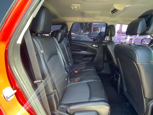 Used 2015 Dodge Journey Crossroad w/ Flexible Seating Group image 17
