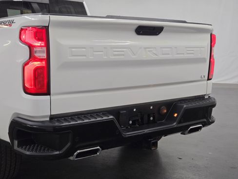 Used 2020 Chevrolet Silverado 1500 LT Trail Boss AWD/4WD image 4