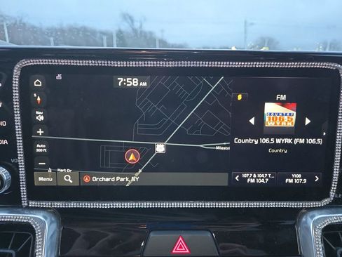 Used 2023 Kia Sorento SX image 22