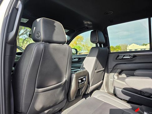 New 2025 Chevrolet Tahoe Premier image 24