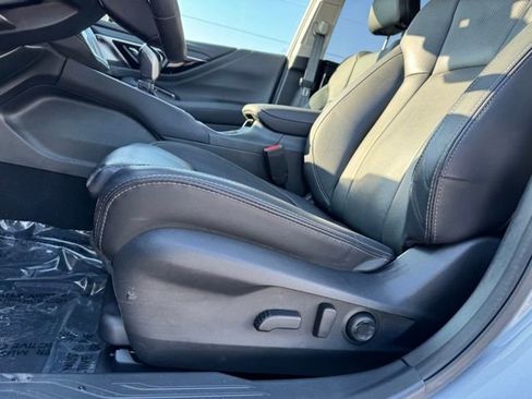 Used 2024 Subaru Outback Touring XT w/ Popular Package #2 image 8