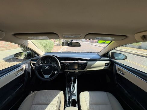 Used 2014 Toyota Corolla LE FWD image 13