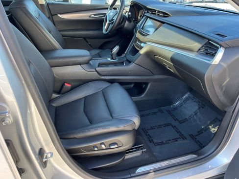Used 2019 Cadillac XT5 Luxury image 13