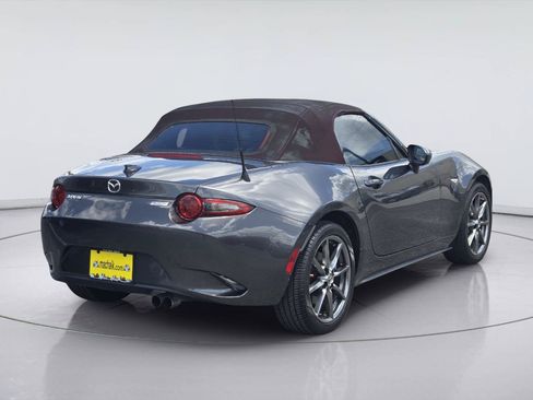 Used 2018 MAZDA MX-5 Miata Grand Touring RWD image 6