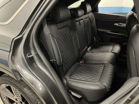 Used 2024 Genesis GV70 3.5T Sport w/ Sport Prestige Package image 34