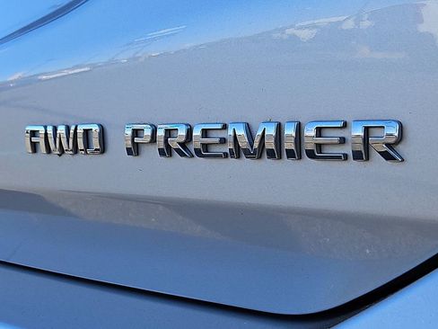 Used 2021 Chevrolet Equinox Premier image 33