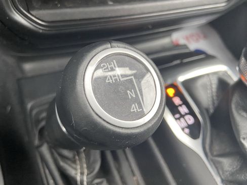 Used 2021 Jeep Wrangler Unlimited Sahara AWD/4WD image 45