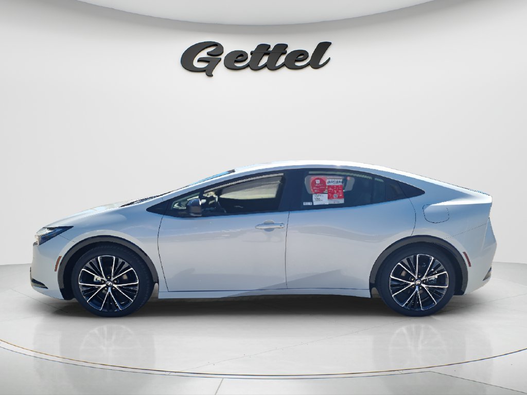 New 2027 Toyota Prius XLE FWD image 8