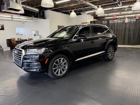 Used 2017 Audi Q7 3.0T Premium Plus w/ Premium Plus Package image 5