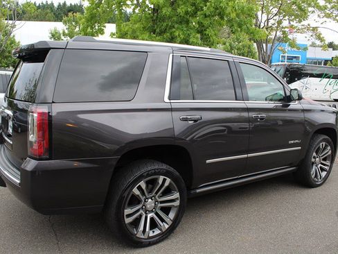 Used 2018 GMC Yukon Denali w/ Denali Ultimate Package AWD/4WD image 5