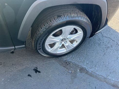 Used 2019 Toyota RAV4 XLE image 33