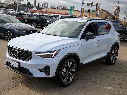 New 2026 Volvo XC40 B5 Ultra w/ Climate Package image 6