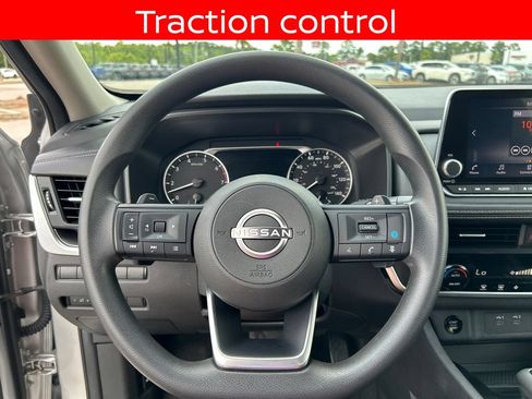 Used 2024 Nissan Rogue SV AWD/4WD image 23