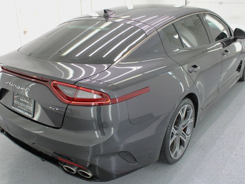 Used 2021 Kia Stinger GT image 9
