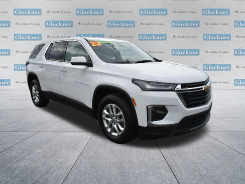 Used 2023 Chevrolet Traverse LS w/ Safety Package FWD image 3