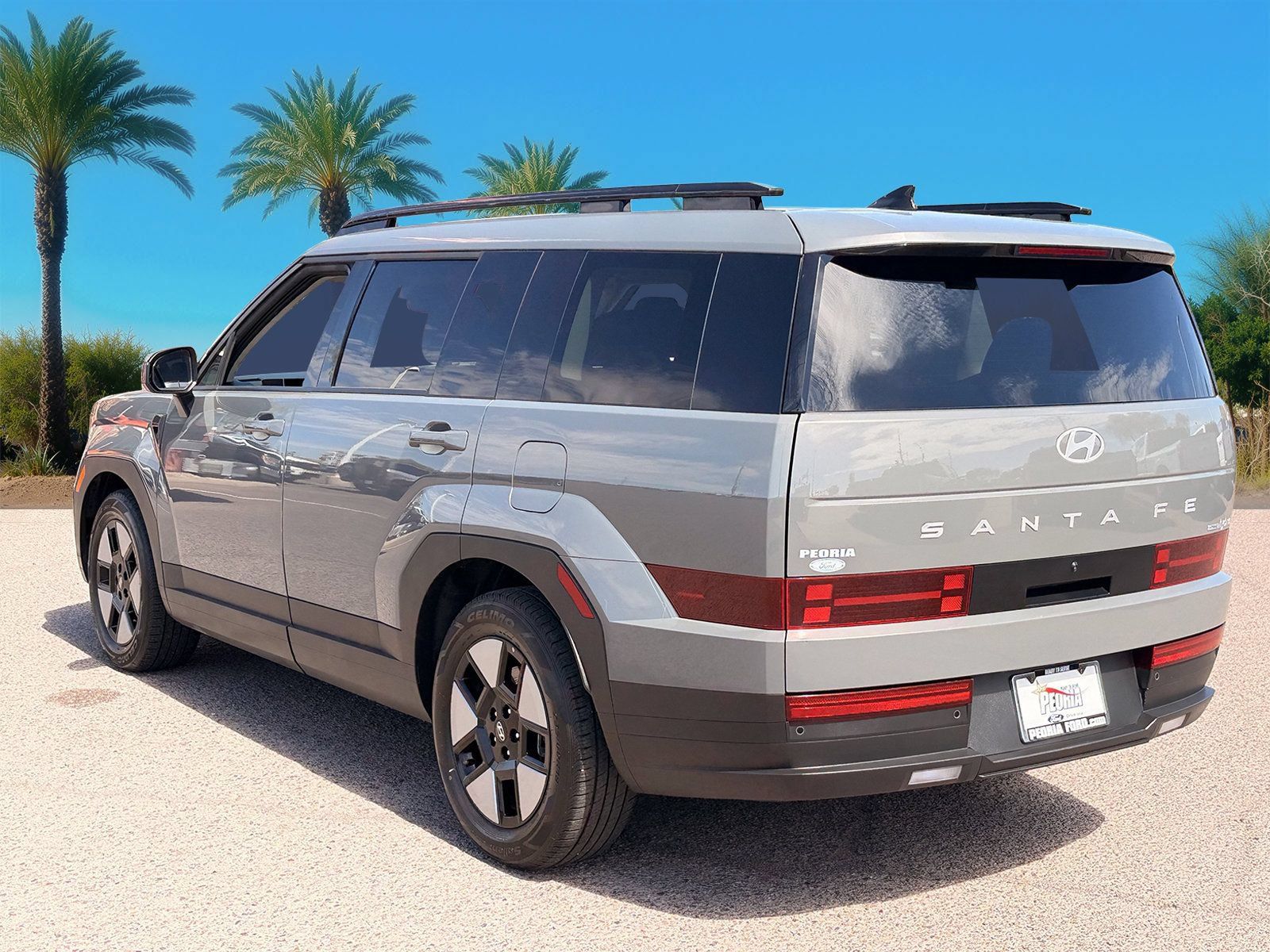 Used 2025 Hyundai Santa Fe SEL AWD/4WD image 3