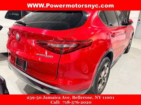 Used 2022 Alfa Romeo Stelvio Ti image 7