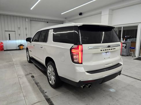 Used 2021 Chevrolet Suburban High Country RWD image 4